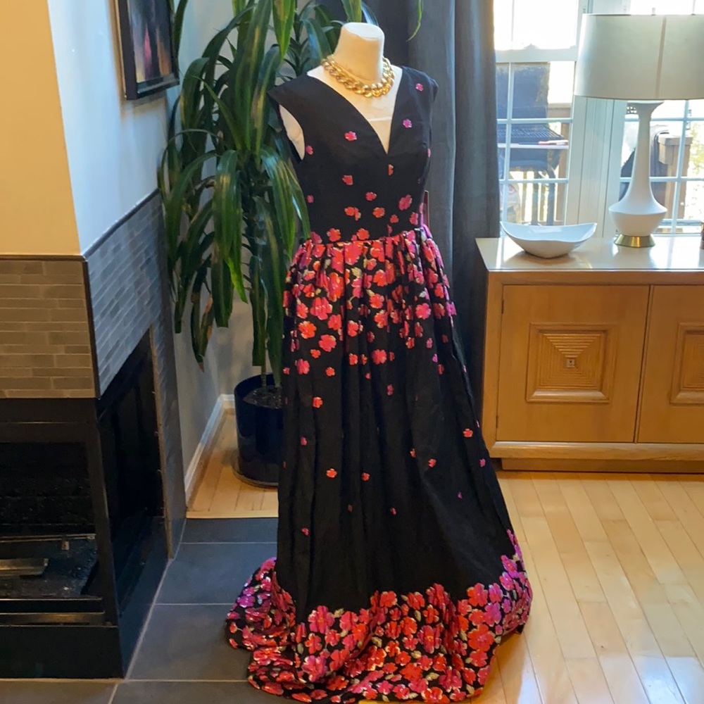 Carmen Marc Valvo Infusion Brocade Dress
